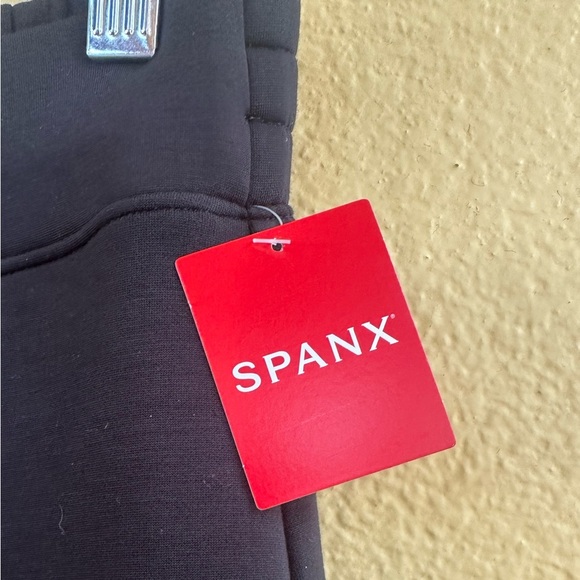 SPANX “Air Essentials Wide Leg Pant” Very Black Size Medium New With Tag! - Picture 11 of 13